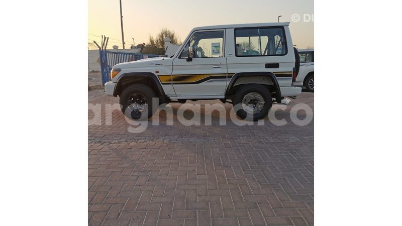 Big with watermark toyota land cruiser ashanti import dubai 41614