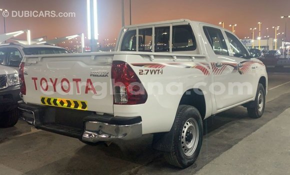 Sayi Imported Toyota Hilux White Mota in Import - Dubai a Ashanti Sayi Imported Toyota Hilux White Mota in Import - Dubai a Ashanti