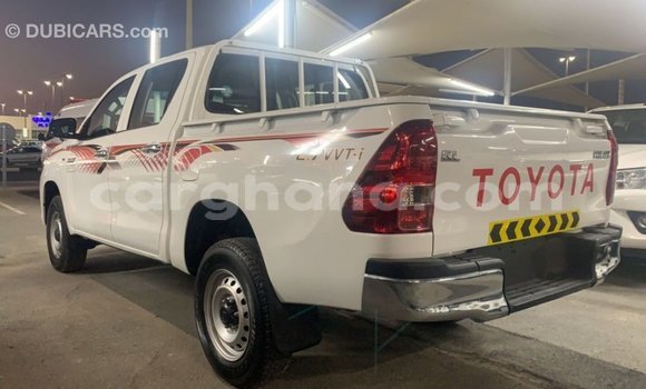 Sayi Imported Toyota Hilux White Mota in Import - Dubai a Ashanti Sayi Imported Toyota Hilux White Mota in Import - Dubai a Ashanti