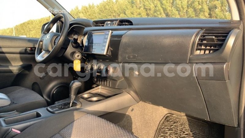 Big with watermark toyota hilux ashanti import dubai 41617