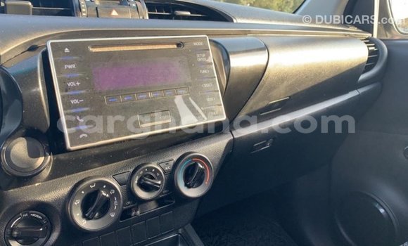 Sayi Imported Toyota Hilux White Mota in Import - Dubai a Ashanti Sayi Imported Toyota Hilux White Mota in Import - Dubai a Ashanti