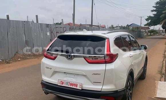 Buy Used Honda CR–V White Car in Accra in Greater Accra Buy Used Honda CR–V White Car in Accra in Greater Accra