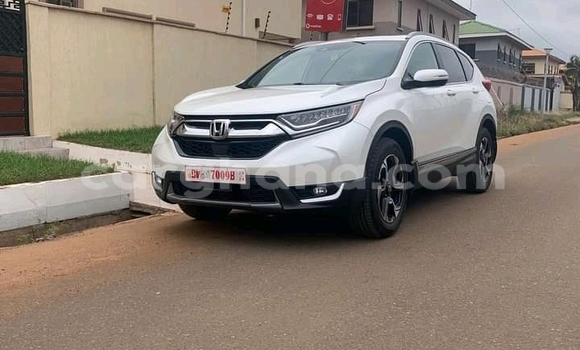 Buy Used Honda CR–V White Car in Accra in Greater Accra Buy Used Honda CR–V White Car in Accra in Greater Accra
