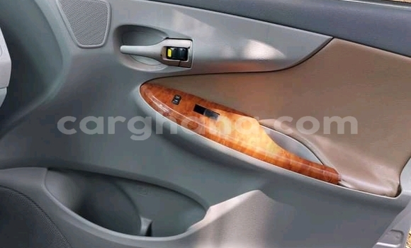 Sayi Na hannu Toyota Corolla Azurfa Mota in Accra a Greater Accra Sayi Na hannu Toyota Corolla Azurfa Mota in Accra a Greater Accra
