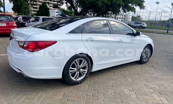 Buy Used Hyundai Sonata White Car in Accra in Greater Accra Buy Used Hyundai Sonata White Car in Accra in Greater Accra