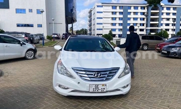 Buy Used Hyundai Sonata White Car in Accra in Greater Accra Buy Used Hyundai Sonata White Car in Accra in Greater Accra