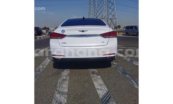 Ra Imported Hyundai Genesis funfun Ọkọ̀ in Import - Dubai ni Ashanti Ra Imported Hyundai Genesis funfun Ọkọ̀ in Import - Dubai ni Ashanti