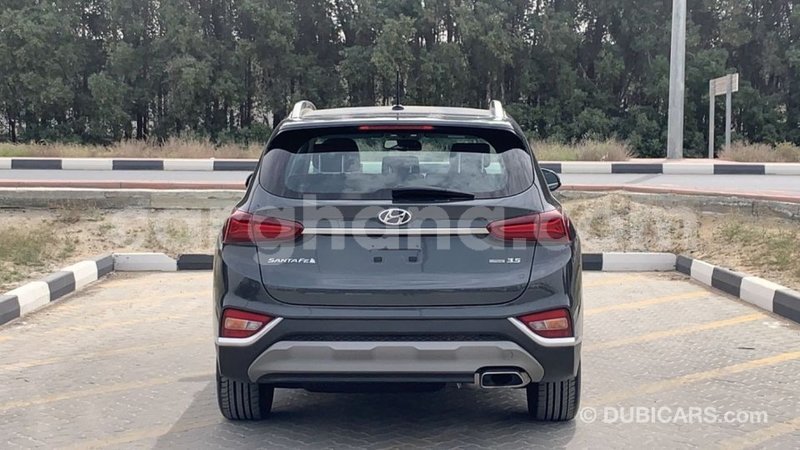 Big with watermark hyundai santa fe ashanti import dubai 41672