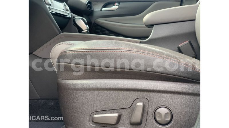 Big with watermark hyundai santa fe ashanti import dubai 41672