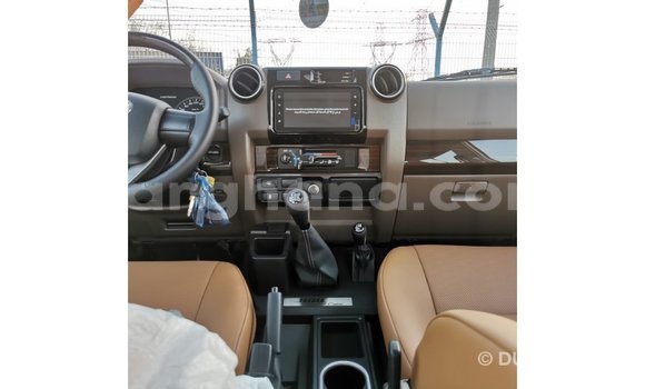 Buy Import Toyota Land Cruiser White Car in Import - Dubai in Ashanti Buy Import Toyota Land Cruiser White Car in Import - Dubai in Ashanti