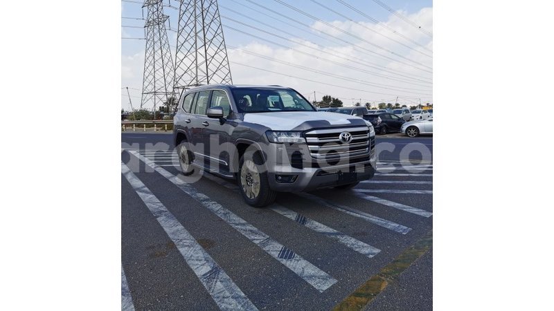 Big with watermark toyota land cruiser ashanti import dubai 41675