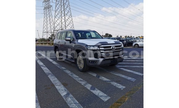 Buy Import Toyota Land Cruiser Other Car in Import - Dubai in Ashanti Buy Import Toyota Land Cruiser Other Car in Import - Dubai in Ashanti