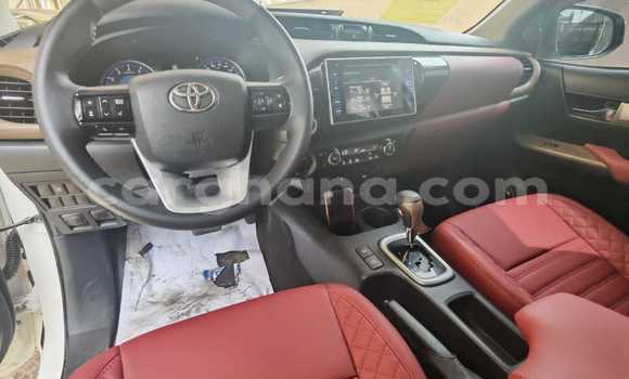 Buy Used Toyota Hilux White Car in Sekondi–Takoradi Metropolitan in Western Buy Used Toyota Hilux White Car in Sekondi–Takoradi Metropolitan in Western
