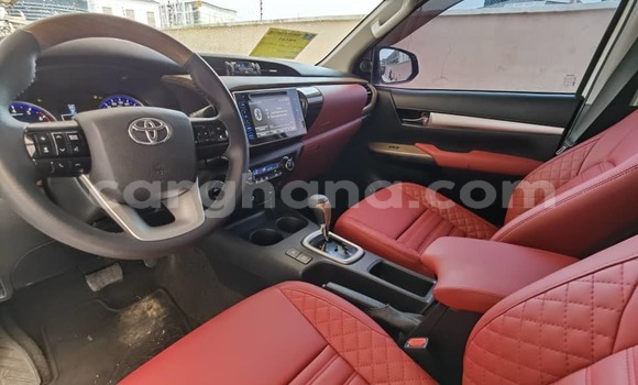Buy Used Toyota Hilux White Car in Sekondi–Takoradi Metropolitan in Western Buy Used Toyota Hilux White Car in Sekondi–Takoradi Metropolitan in Western