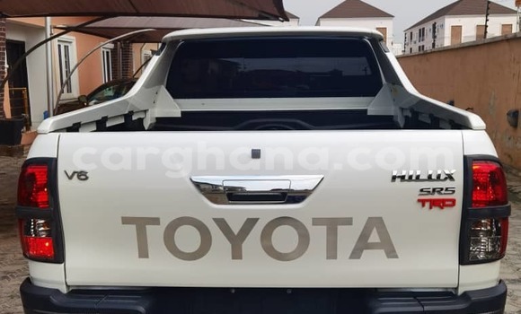 Buy Used Toyota Hilux White Car in Sekondi–Takoradi Metropolitan in Western Buy Used Toyota Hilux White Car in Sekondi–Takoradi Metropolitan in Western