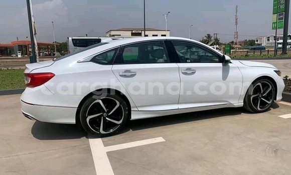 Buy Used Honda Accord White Car in Accra in Greater Accra Buy Used Honda Accord White Car in Accra in Greater Accra