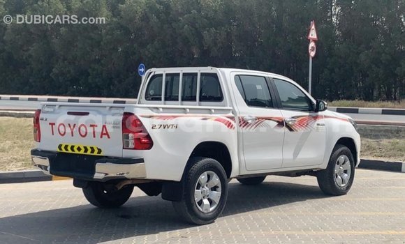 Sayi Imported Toyota Hilux White Mota in Import - Dubai a Ashanti Sayi Imported Toyota Hilux White Mota in Import - Dubai a Ashanti