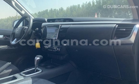 Sayi Imported Toyota Hilux White Mota in Import - Dubai a Ashanti Sayi Imported Toyota Hilux White Mota in Import - Dubai a Ashanti