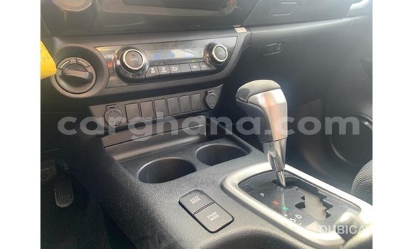 Sayi Imported Toyota Hilux White Mota in Import - Dubai a Ashanti Sayi Imported Toyota Hilux White Mota in Import - Dubai a Ashanti
