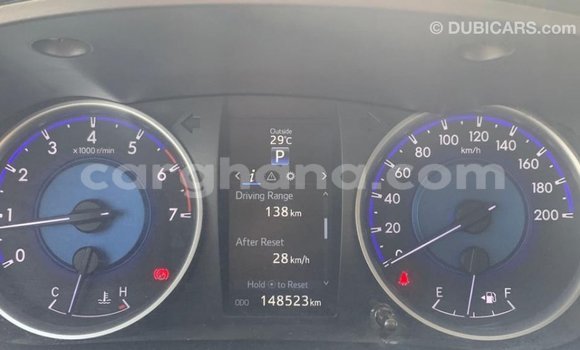 Sayi Imported Toyota Hilux White Mota in Import - Dubai a Ashanti Sayi Imported Toyota Hilux White Mota in Import - Dubai a Ashanti