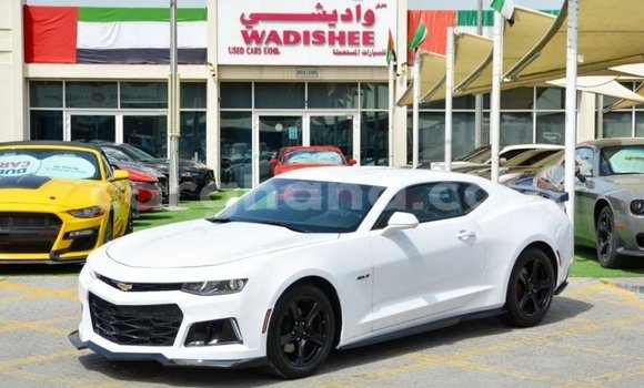 Ra Imported Chevrolet Camaro funfun Ọkọ̀ in Import - Dubai ni Ashanti Ra Imported Chevrolet Camaro funfun Ọkọ̀ in Import - Dubai ni Ashanti