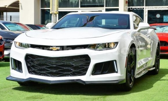 Ra Imported Chevrolet Camaro funfun Ọkọ̀ in Import - Dubai ni Ashanti Ra Imported Chevrolet Camaro funfun Ọkọ̀ in Import - Dubai ni Ashanti