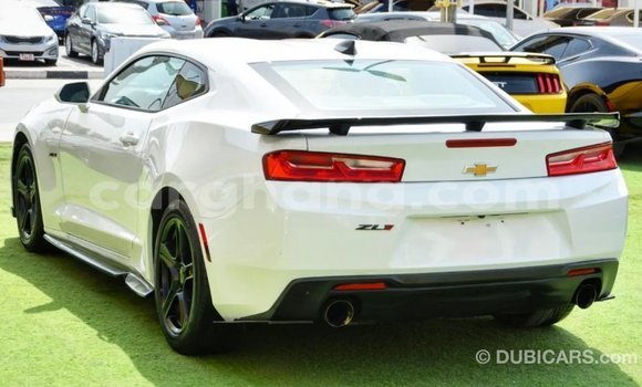 Ra Imported Chevrolet Camaro funfun Ọkọ̀ in Import - Dubai ni Ashanti Ra Imported Chevrolet Camaro funfun Ọkọ̀ in Import - Dubai ni Ashanti