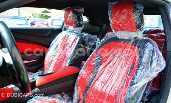 Ra Imported Chevrolet Camaro funfun Ọkọ̀ in Import - Dubai ni Ashanti Ra Imported Chevrolet Camaro funfun Ọkọ̀ in Import - Dubai ni Ashanti