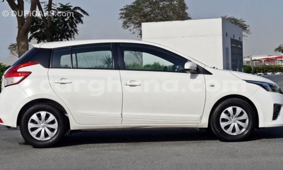 Ra Imported Toyota Yaris funfun Ọkọ̀ in Import - Dubai ni Ashanti Ra Imported Toyota Yaris funfun Ọkọ̀ in Import - Dubai ni Ashanti