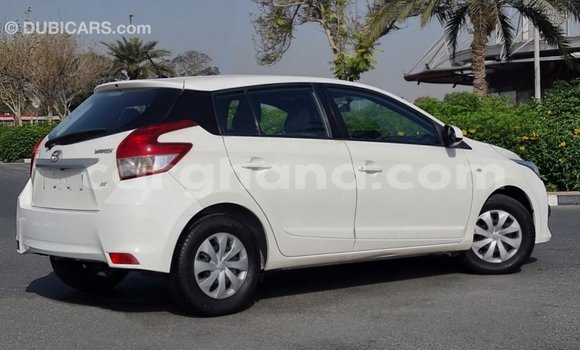 Ra Imported Toyota Yaris funfun Ọkọ̀ in Import - Dubai ni Ashanti Ra Imported Toyota Yaris funfun Ọkọ̀ in Import - Dubai ni Ashanti