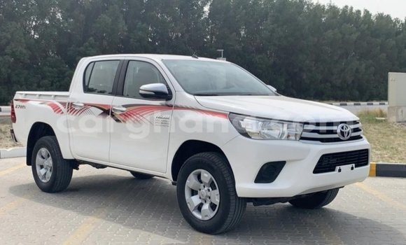 Ra Imported Toyota Hilux funfun Ọkọ̀ in Import - Dubai ni Ashanti Ra Imported Toyota Hilux funfun Ọkọ̀ in Import - Dubai ni Ashanti