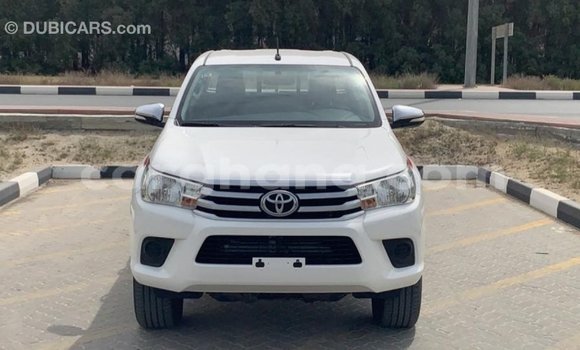 Ra Imported Toyota Hilux funfun Ọkọ̀ in Import - Dubai ni Ashanti Ra Imported Toyota Hilux funfun Ọkọ̀ in Import - Dubai ni Ashanti