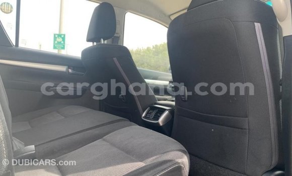 Ra Imported Toyota Hilux funfun Ọkọ̀ in Import - Dubai ni Ashanti Ra Imported Toyota Hilux funfun Ọkọ̀ in Import - Dubai ni Ashanti