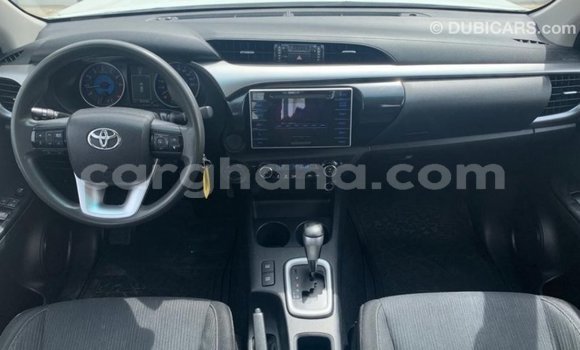 Ra Imported Toyota Hilux funfun Ọkọ̀ in Import - Dubai ni Ashanti Ra Imported Toyota Hilux funfun Ọkọ̀ in Import - Dubai ni Ashanti