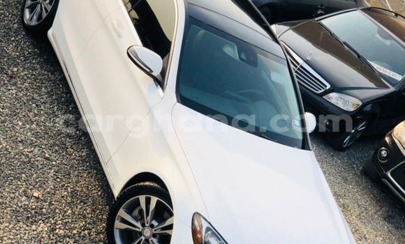 Sayi Na hannu Mercedes‒Benz C–Class White Mota in Tema a Greater Accra Sayi Na hannu Mercedes‒Benz C–Class White Mota in Tema a Greater Accra