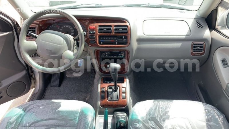 Big with watermark suzuki grand vitara ashanti import dubai 41723