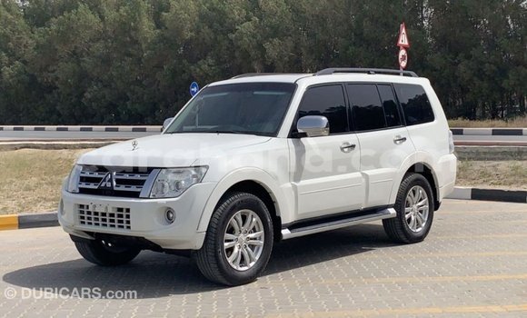 Buy Import Mitsubishi Pajero White Car in Import - Dubai in Ashanti Buy Import Mitsubishi Pajero White Car in Import - Dubai in Ashanti