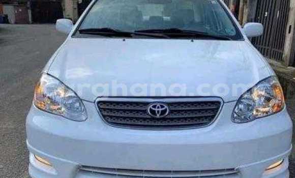 Sayi Na hannu Toyota Corolla White Mota in Accra a Greater Accra