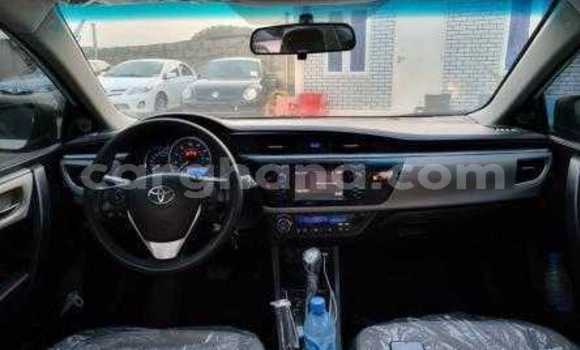 Sayi Na hannu Toyota Corolla White Mota in Accra a Greater Accra Sayi Na hannu Toyota Corolla White Mota in Accra a Greater Accra
