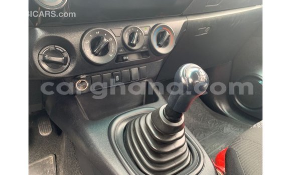 Sayi Imported Toyota Hilux White Mota in Import - Dubai a Ashanti Sayi Imported Toyota Hilux White Mota in Import - Dubai a Ashanti