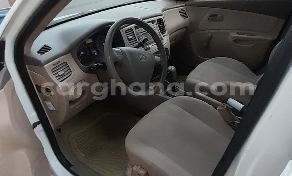 Sayi Na hannu Kia Rio White Mota in Accra a Greater Accra Sayi Na hannu Kia Rio White Mota in Accra a Greater Accra