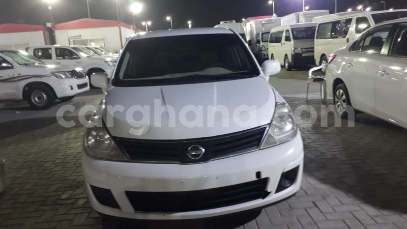 Big with watermark nissan tiida ashanti import dubai 41781