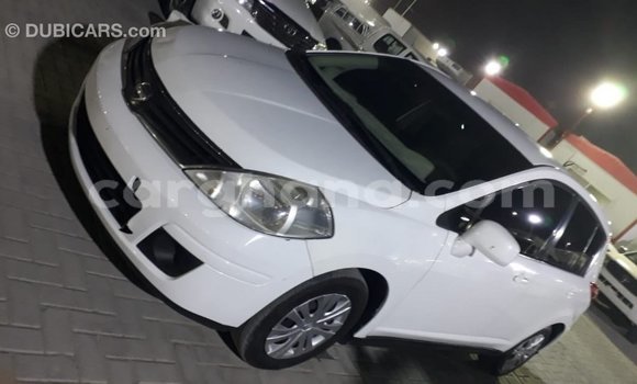 Ra Imported Nissan Tiida funfun Ọkọ̀ in Import - Dubai ni Ashanti Ra Imported Nissan Tiida funfun Ọkọ̀ in Import - Dubai ni Ashanti