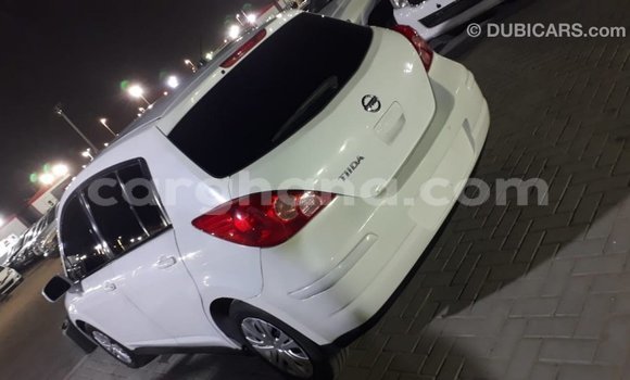 Ra Imported Nissan Tiida funfun Ọkọ̀ in Import - Dubai ni Ashanti Ra Imported Nissan Tiida funfun Ọkọ̀ in Import - Dubai ni Ashanti