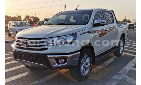 Ra Imported Toyota Hilux funfun Ọkọ̀ in Import - Dubai ni Ashanti Ra Imported Toyota Hilux funfun Ọkọ̀ in Import - Dubai ni Ashanti