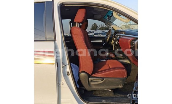 Ra Imported Toyota Hilux funfun Ọkọ̀ in Import - Dubai ni Ashanti Ra Imported Toyota Hilux funfun Ọkọ̀ in Import - Dubai ni Ashanti