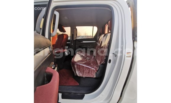 Ra Imported Toyota Hilux funfun Ọkọ̀ in Import - Dubai ni Ashanti Ra Imported Toyota Hilux funfun Ọkọ̀ in Import - Dubai ni Ashanti