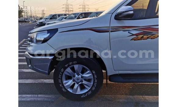 Ra Imported Toyota Hilux funfun Ọkọ̀ in Import - Dubai ni Ashanti Ra Imported Toyota Hilux funfun Ọkọ̀ in Import - Dubai ni Ashanti