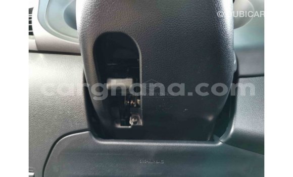 Sayi Imported Toyota Hilux White Mota in Import - Dubai a Ashanti Sayi Imported Toyota Hilux White Mota in Import - Dubai a Ashanti
