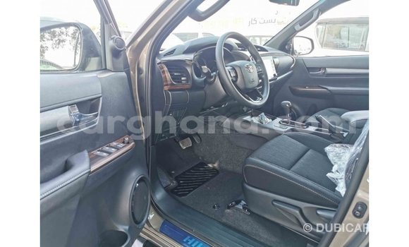 Sayi Imported Toyota Hilux Brown Mota in Import - Dubai a Ashanti Sayi Imported Toyota Hilux Brown Mota in Import - Dubai a Ashanti